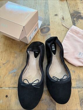 NIB Bloch Black Suede Alina Ballet Flats - Size 39.5 EU